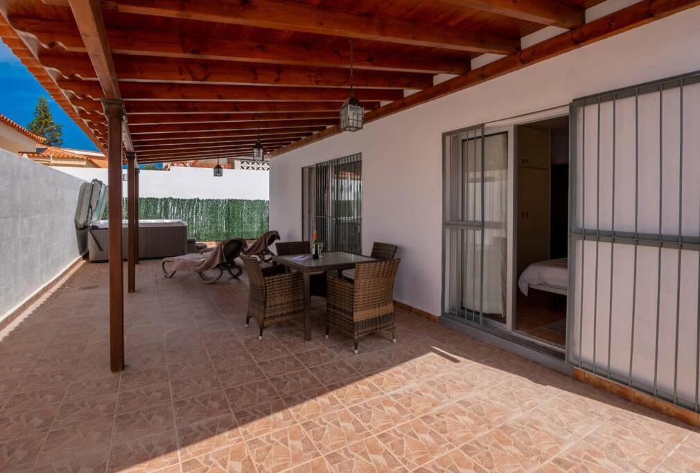 Villa Iris กาเยาซัลวาเค ภายนอก รูปภาพ